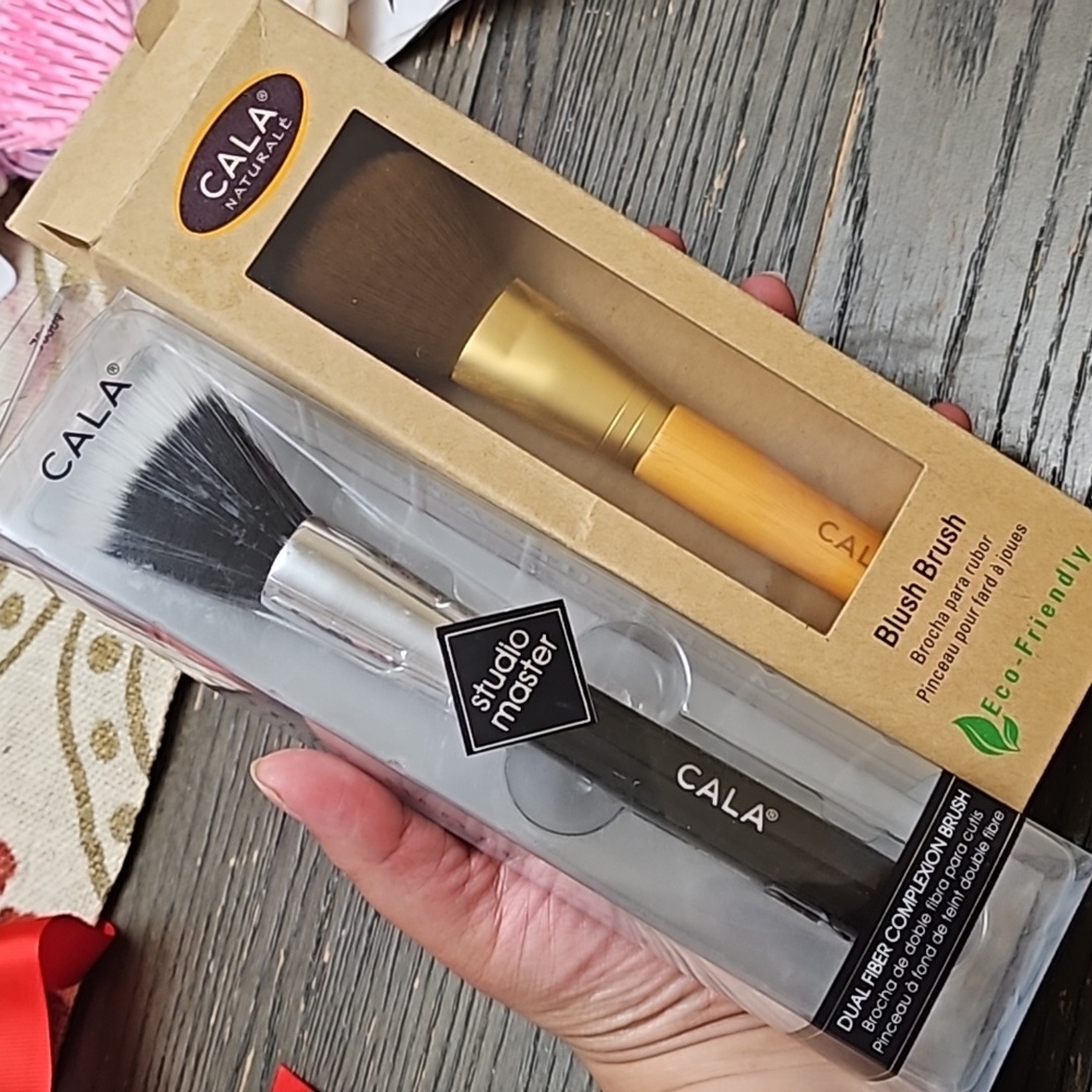 CALA bundle of 2 make up brushes, blush and dual fiber complexion.  New both